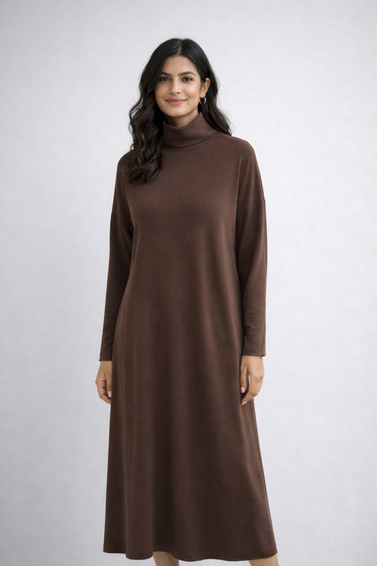 UMIA Ribbed Turtleneck Maxi Dress – Soft Stretch Comfort